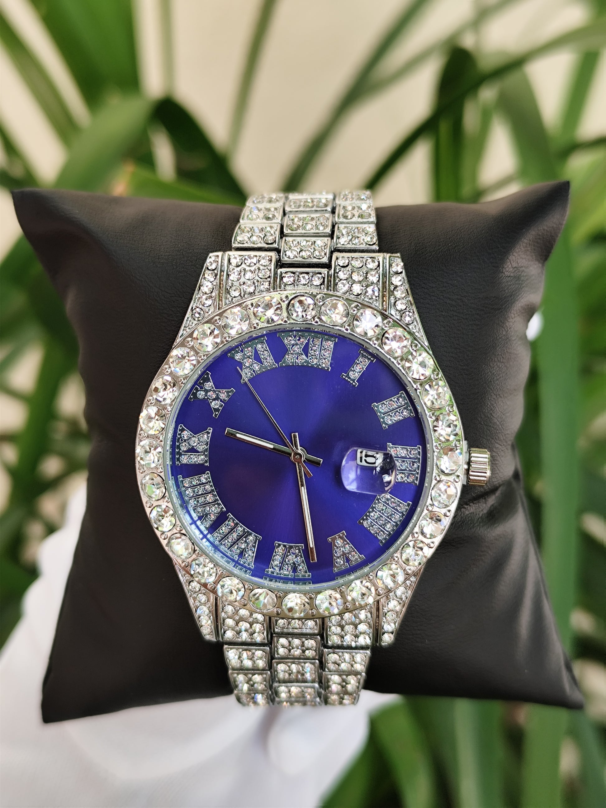 Reloj de lujo de cuarzo de plata y esfera redonda tipo Datejust con diamantes. - Iced Out Watches