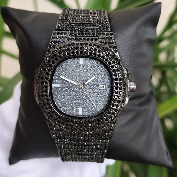 Reloj de lujo de cuarzo tipo Nautilus con diamantes. - Iced Out Watches